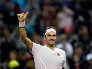 roger federer in the court