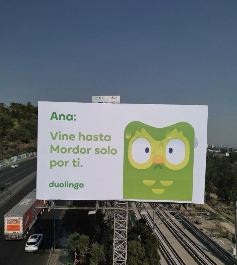 ACOSO CREATIVO: El hack psicológico detrás de Duolingo